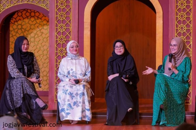 Puteri Indonesia Guncang Fashiontrack 2025